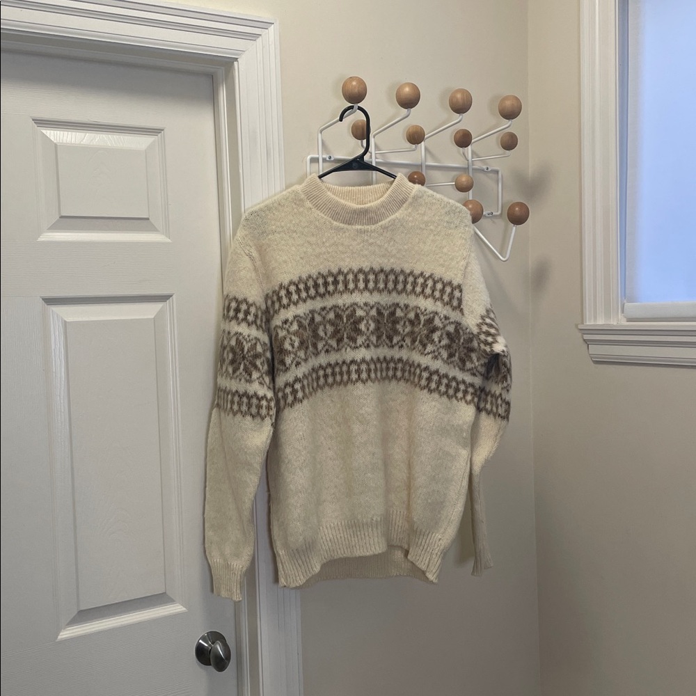 Caldwell - Classic Wool Cozy Cottagecore Sweater - Cream / Brown - L
